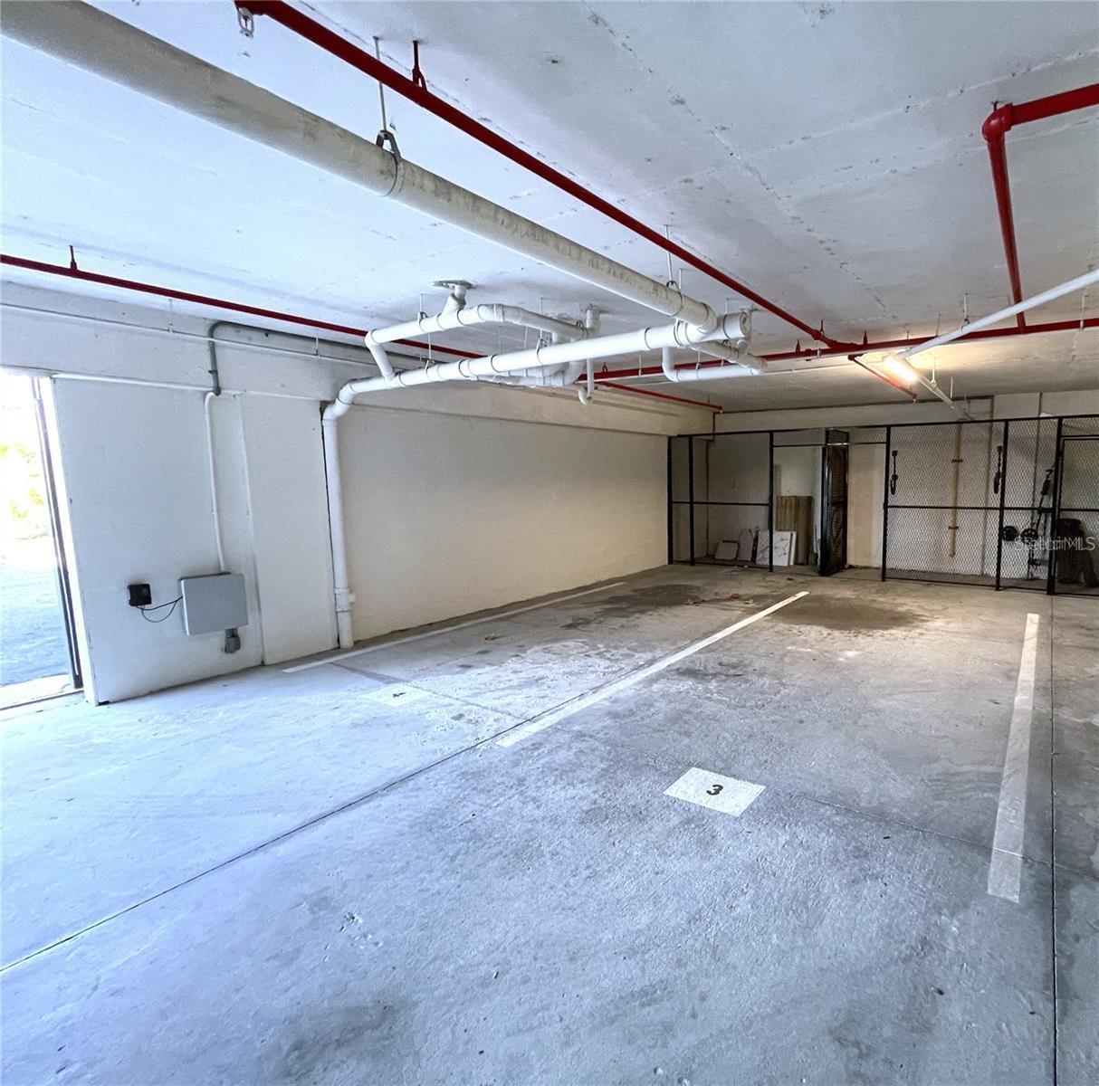 Image 24 of 32 For 9203 Griggs Road 204