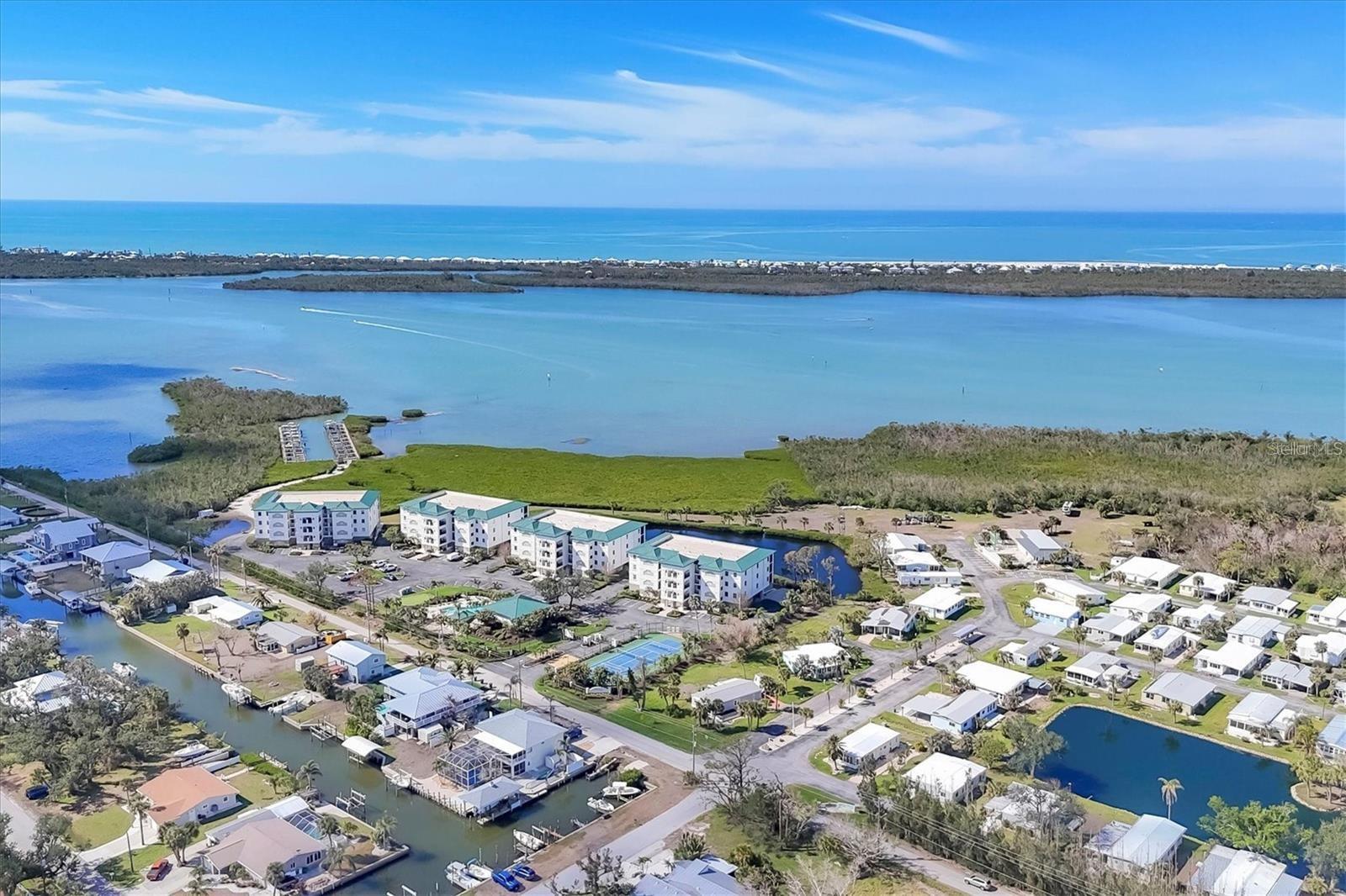 Image 31 of 32 For 9203 Griggs Road 204