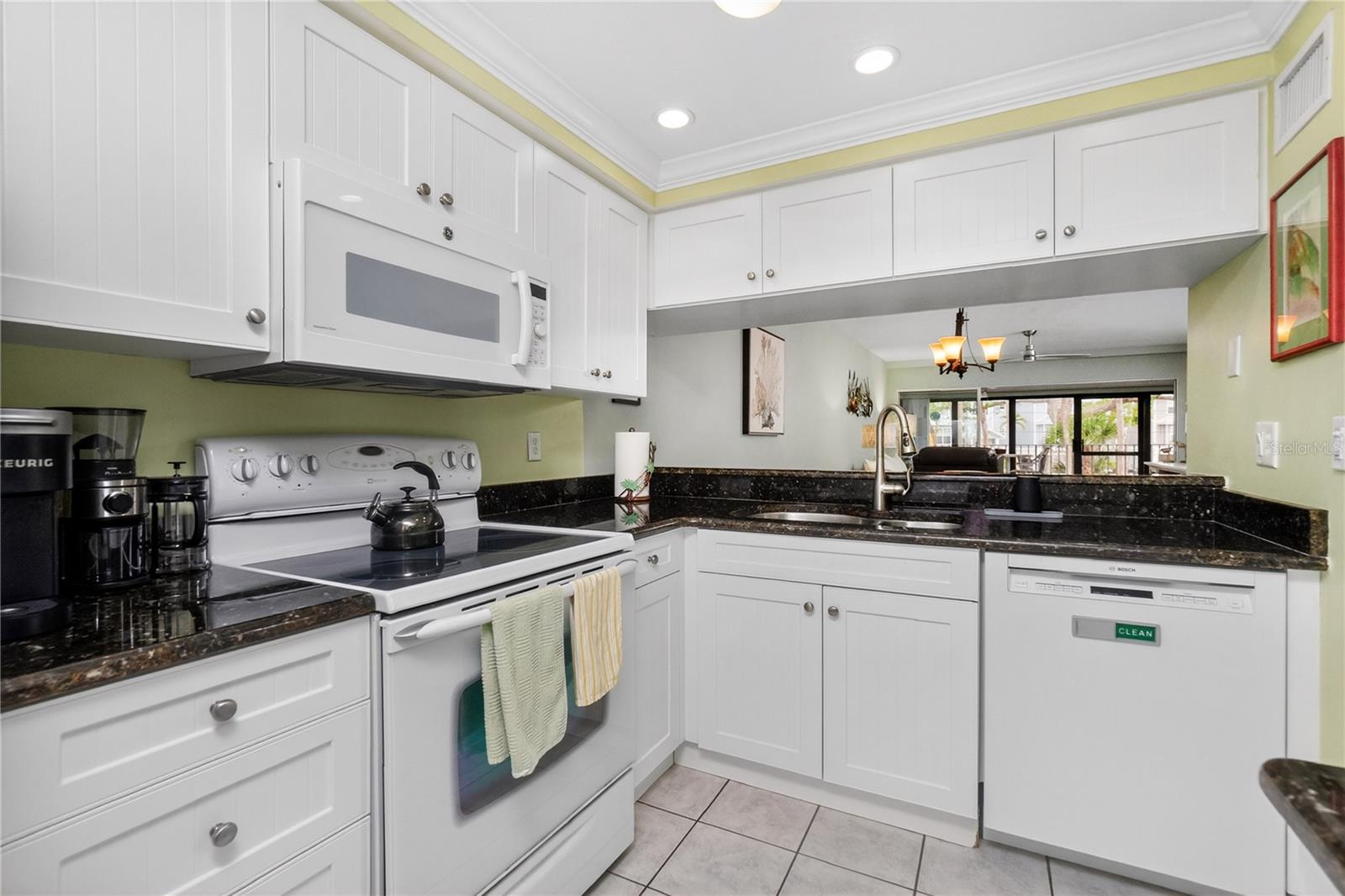 Image 3 of 61 For 1501 Beach Road 210