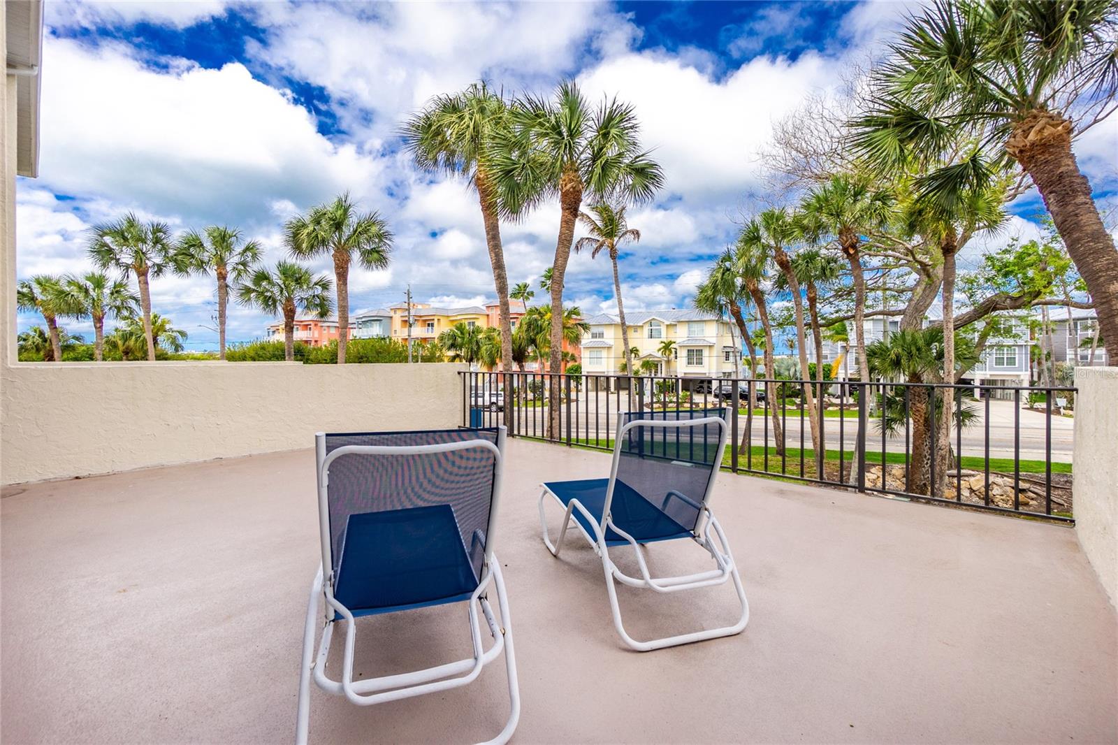 Image 30 of 61 For 1501 Beach Road 210