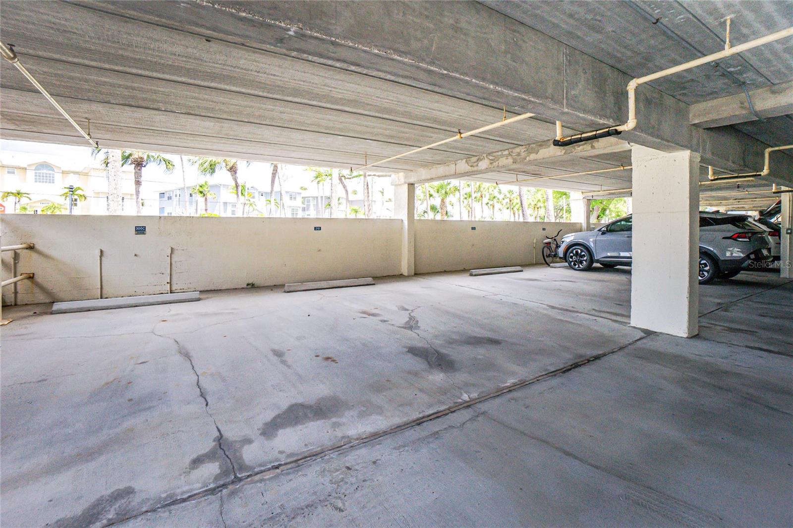 Image 33 of 61 For 1501 Beach Road 210