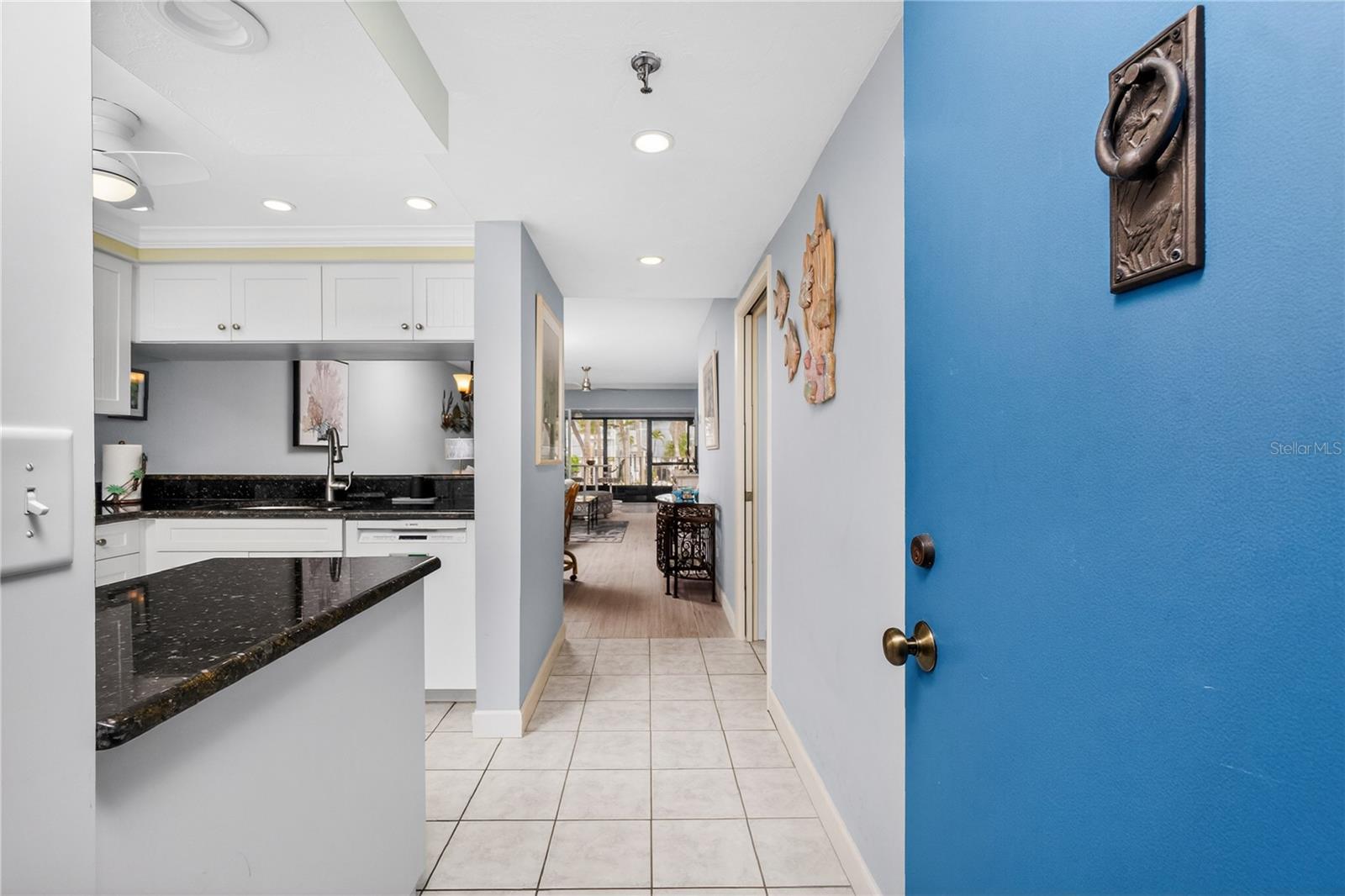 Image 6 of 61 For 1501 Beach Road 210