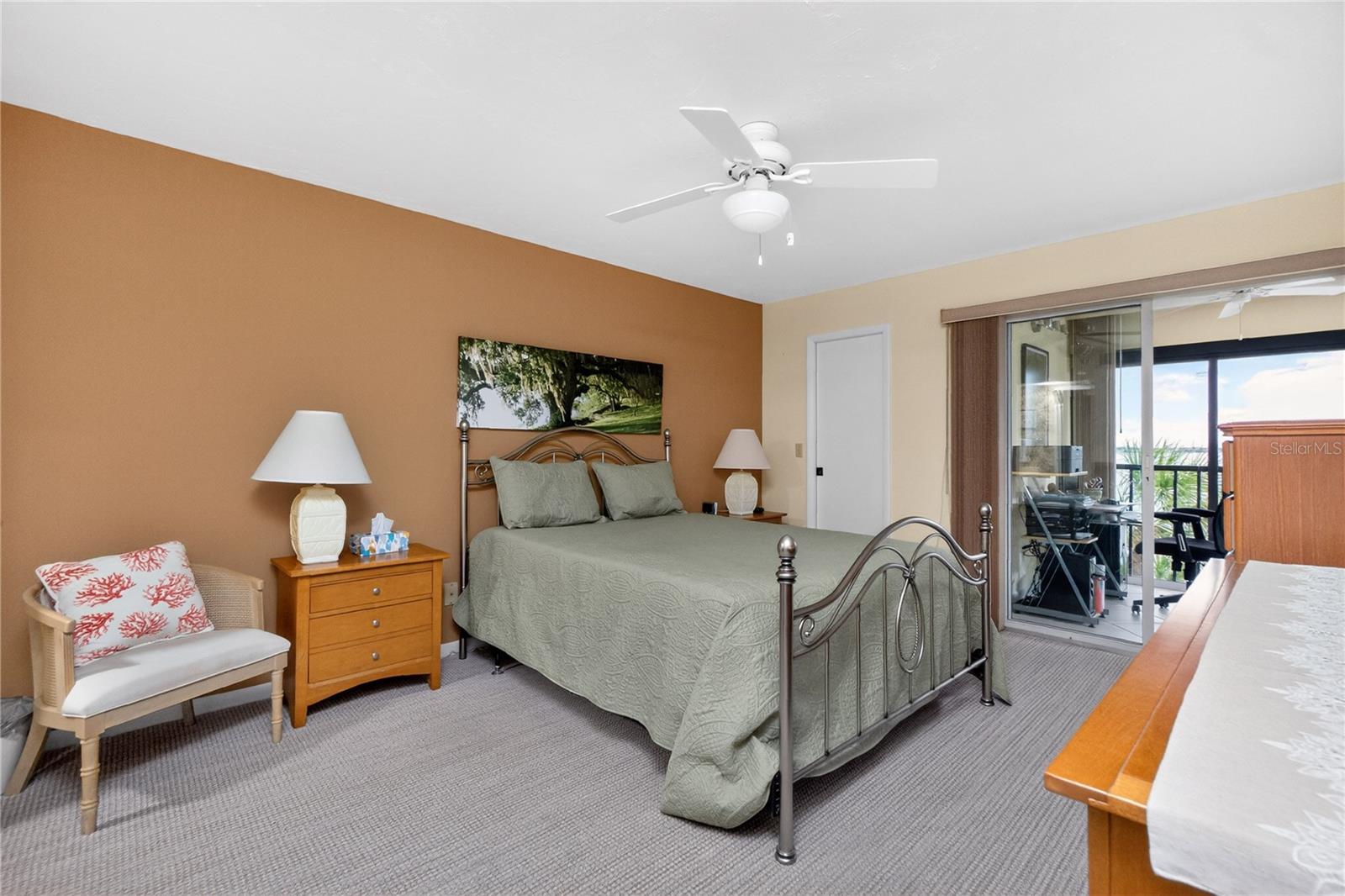 Image 21 of 58 For 1591 Beach Road 407