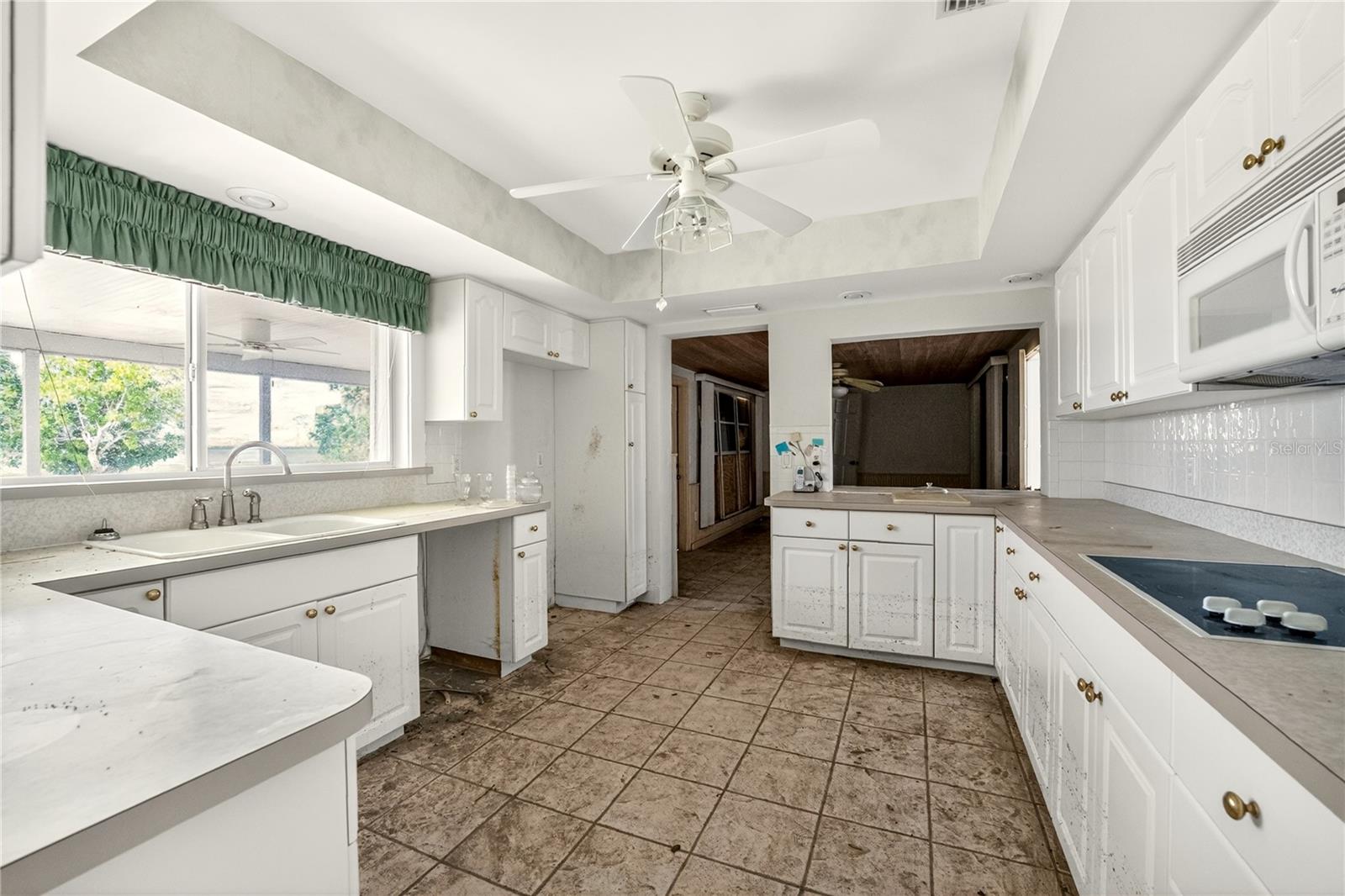 Image 13 of 36 For 12500 Placida Road