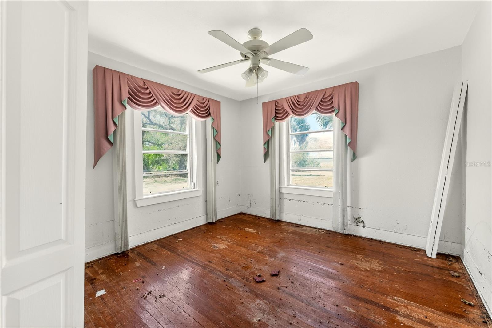 Image 16 of 36 For 12500 Placida Road