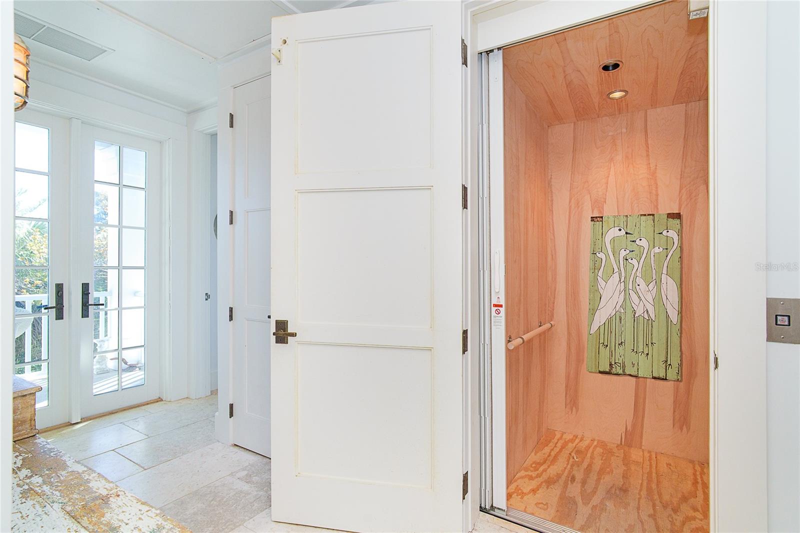 Listing photo id 16 for Address Not Provided