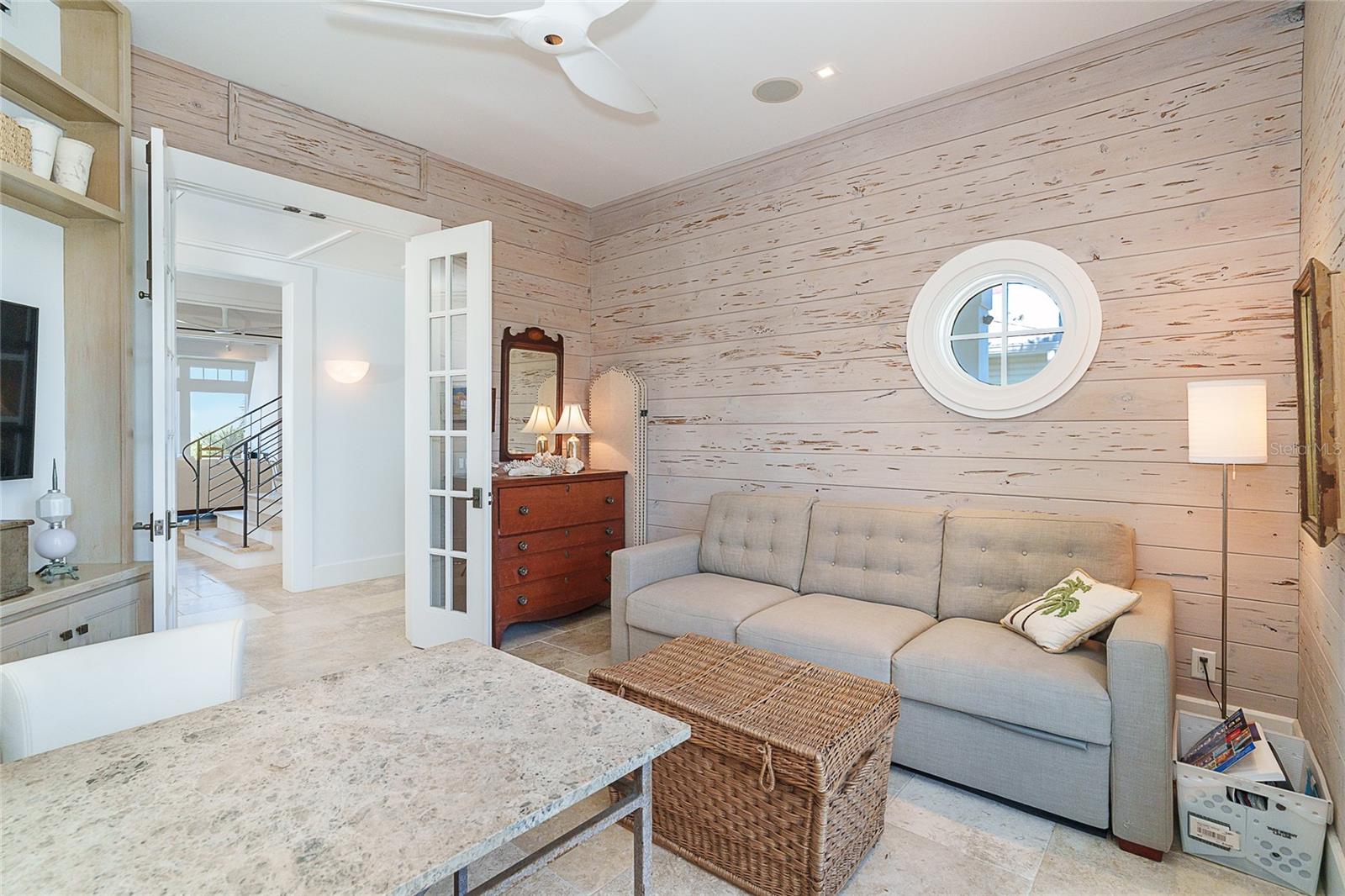 Listing photo id 19 for Address Not Provided