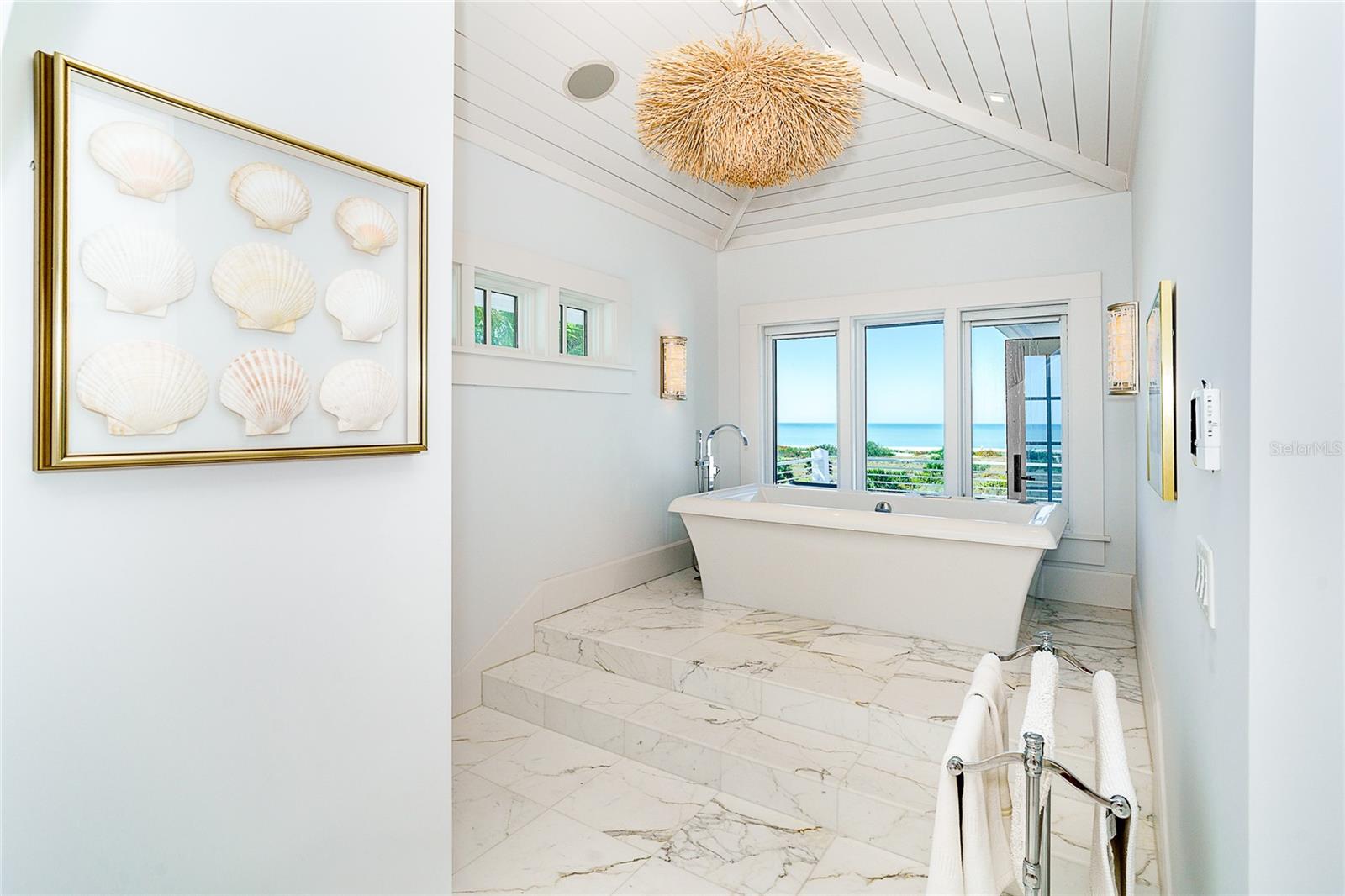 Listing photo id 64 for Address Not Provided