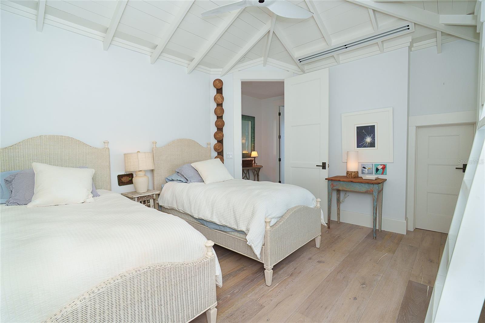 Listing photo id 74 for Address Not Provided