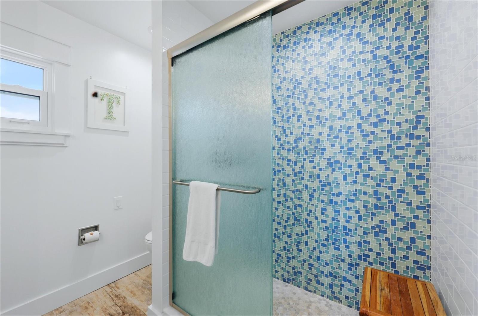 Image 32 of 71 For 4074 Beach Road