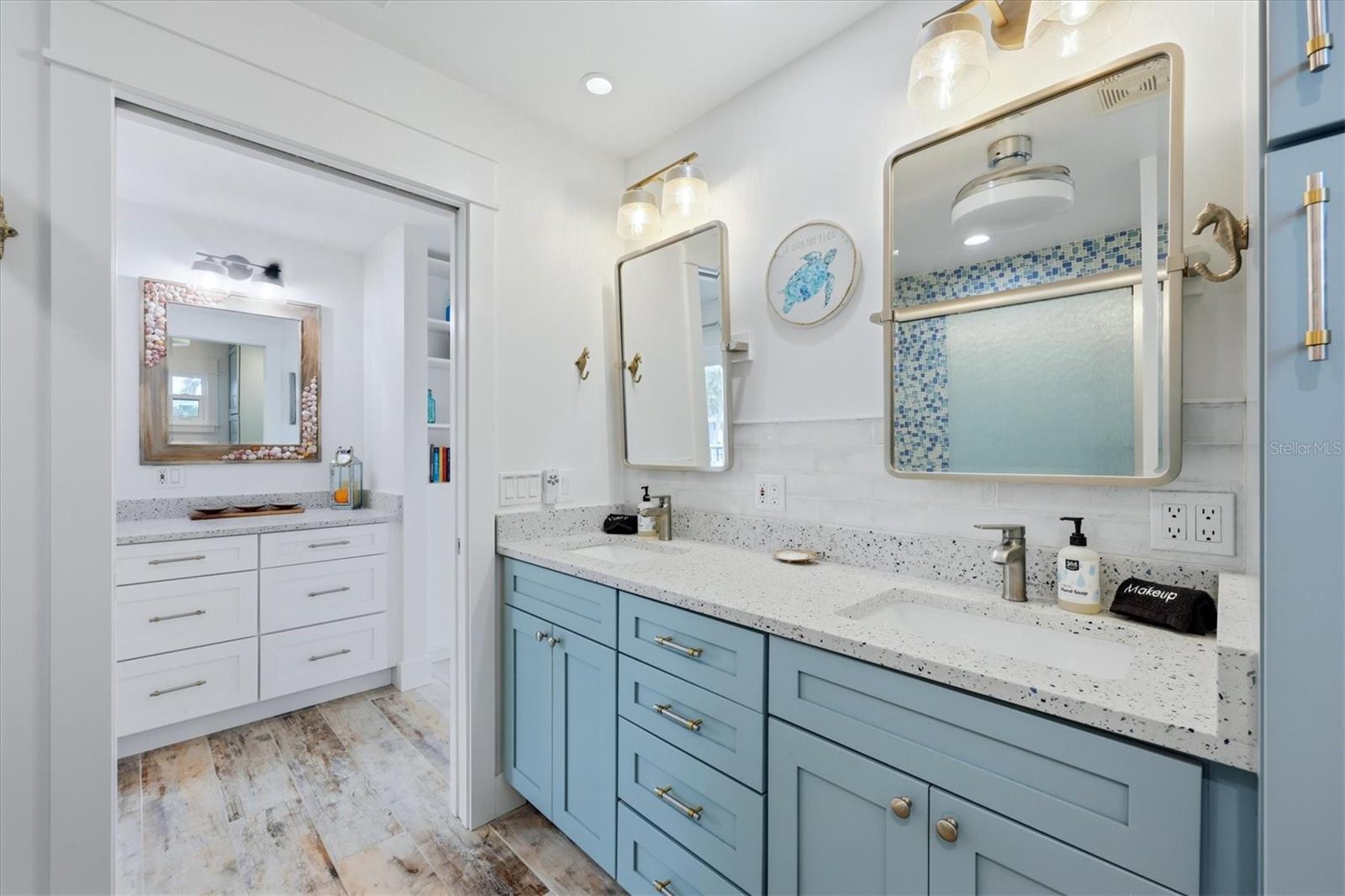 Image 33 of 71 For 4074 Beach Road