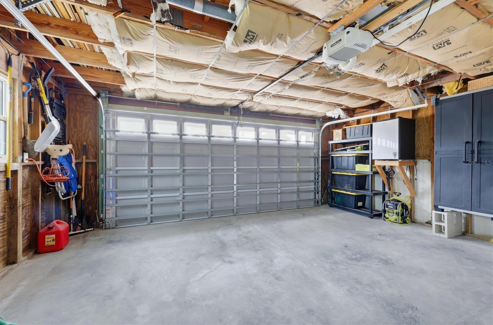 Image 47 of 71 For 4074 Beach Road