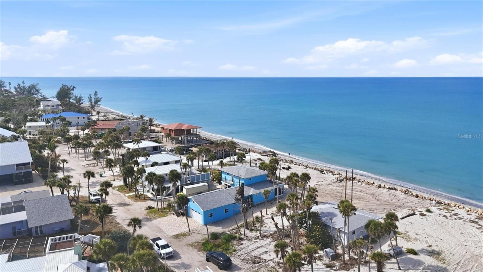 Image 5 of 71 For 4074 Beach Road