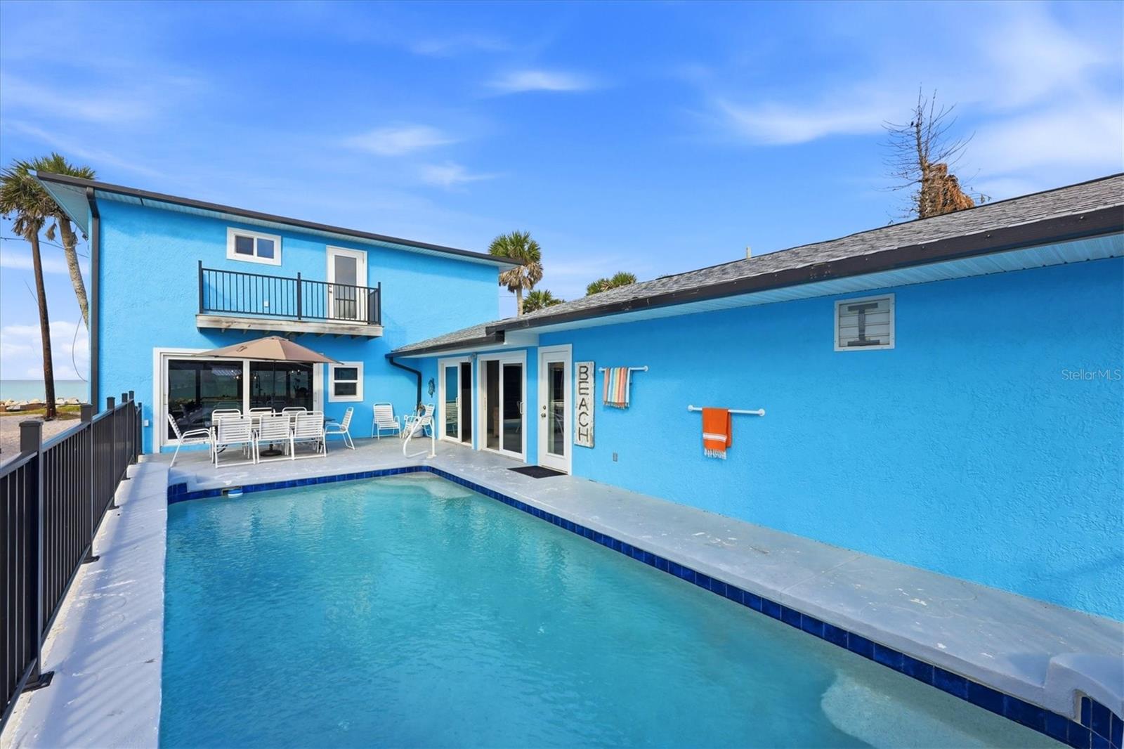 Image 51 of 71 For 4074 Beach Road