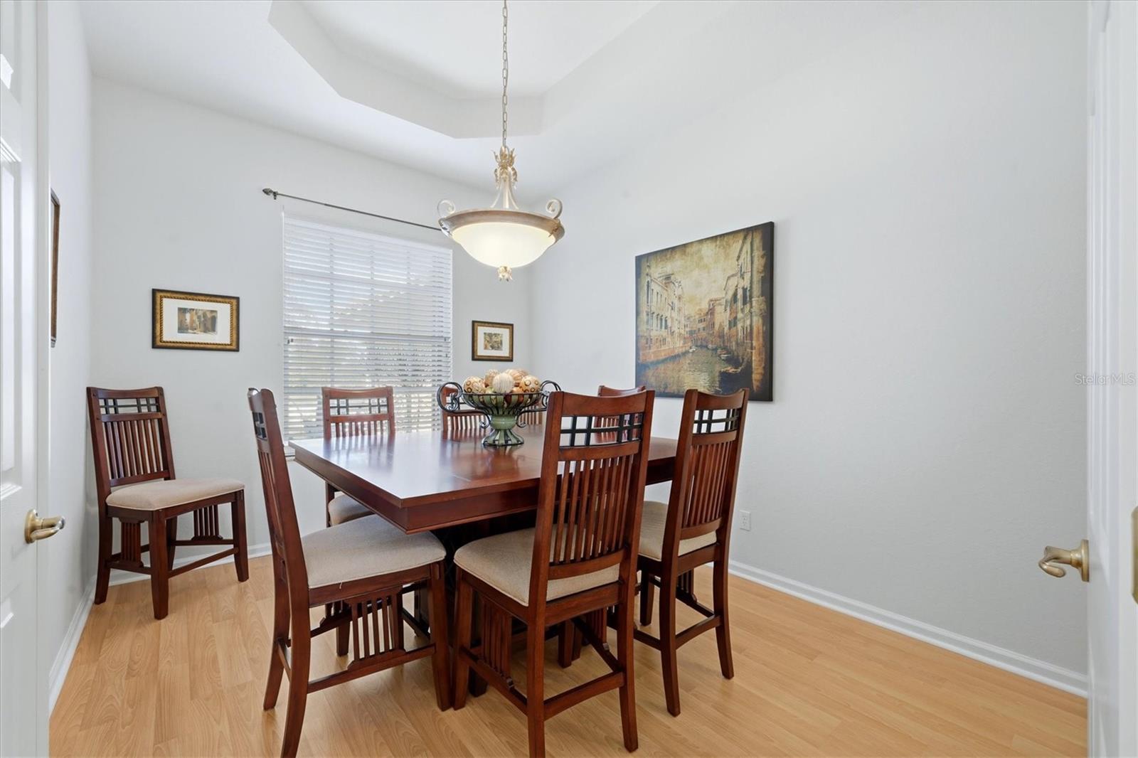 Image 14 of 82 For 4120 Lakes Court