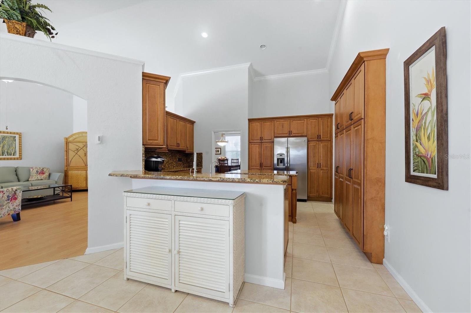 Image 16 of 82 For 4120 Lakes Court