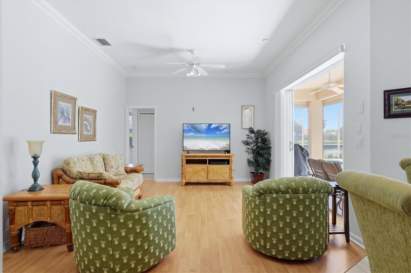 Image 21 of 82 For 4120 Lakes Court