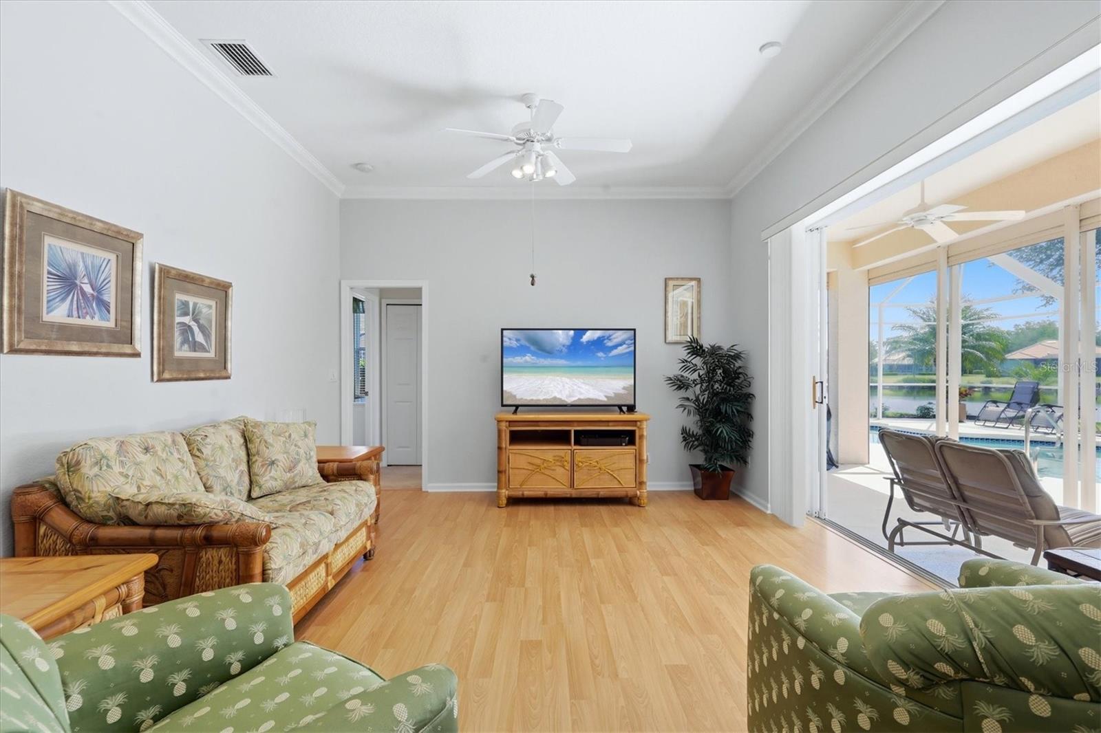 Image 22 of 82 For 4120 Lakes Court