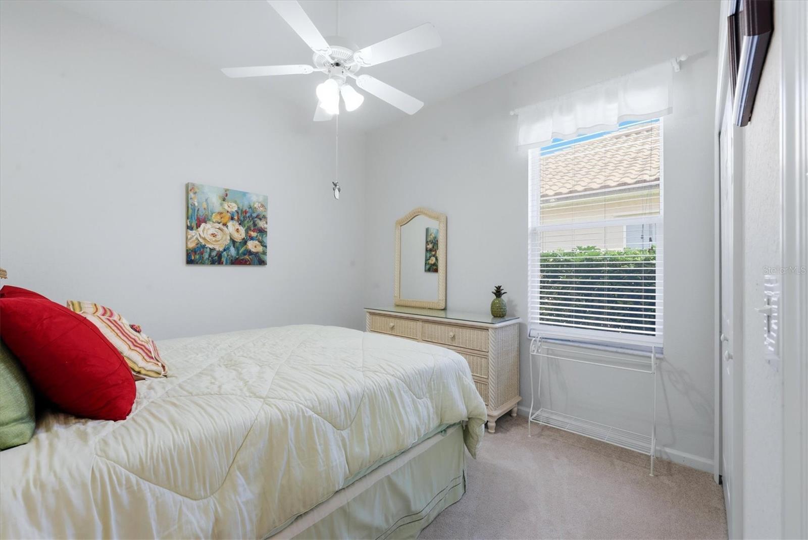 Image 31 of 82 For 4120 Lakes Court