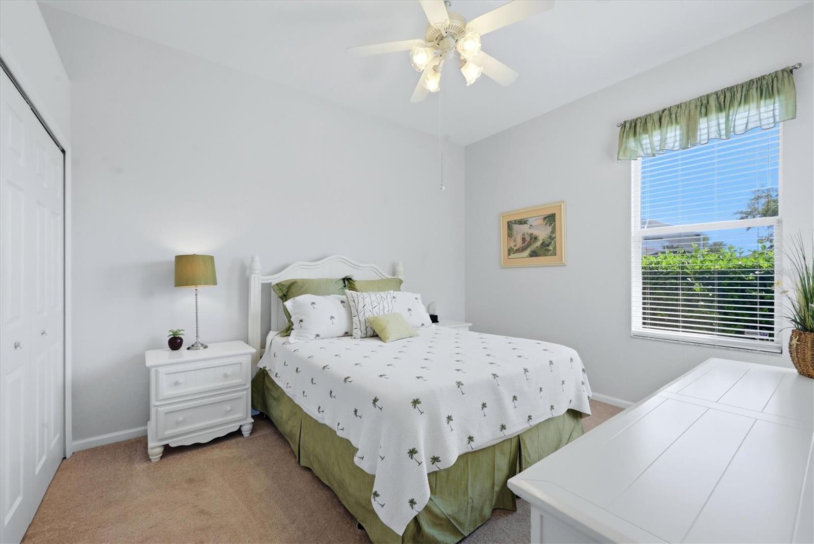 Image 34 of 82 For 4120 Lakes Court