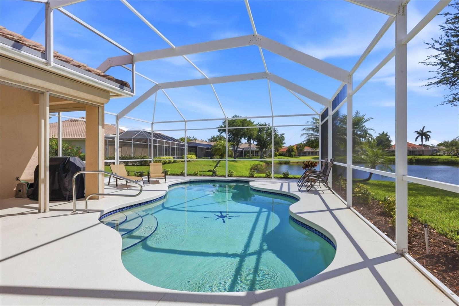 Image 37 of 82 For 4120 Lakes Court