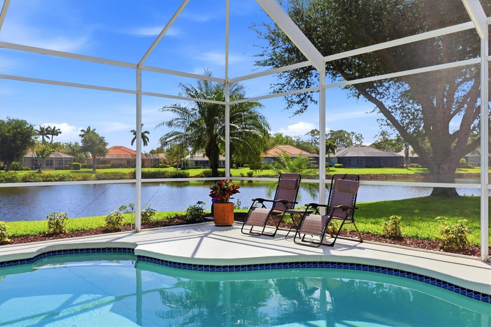 Image 40 of 82 For 4120 Lakes Court