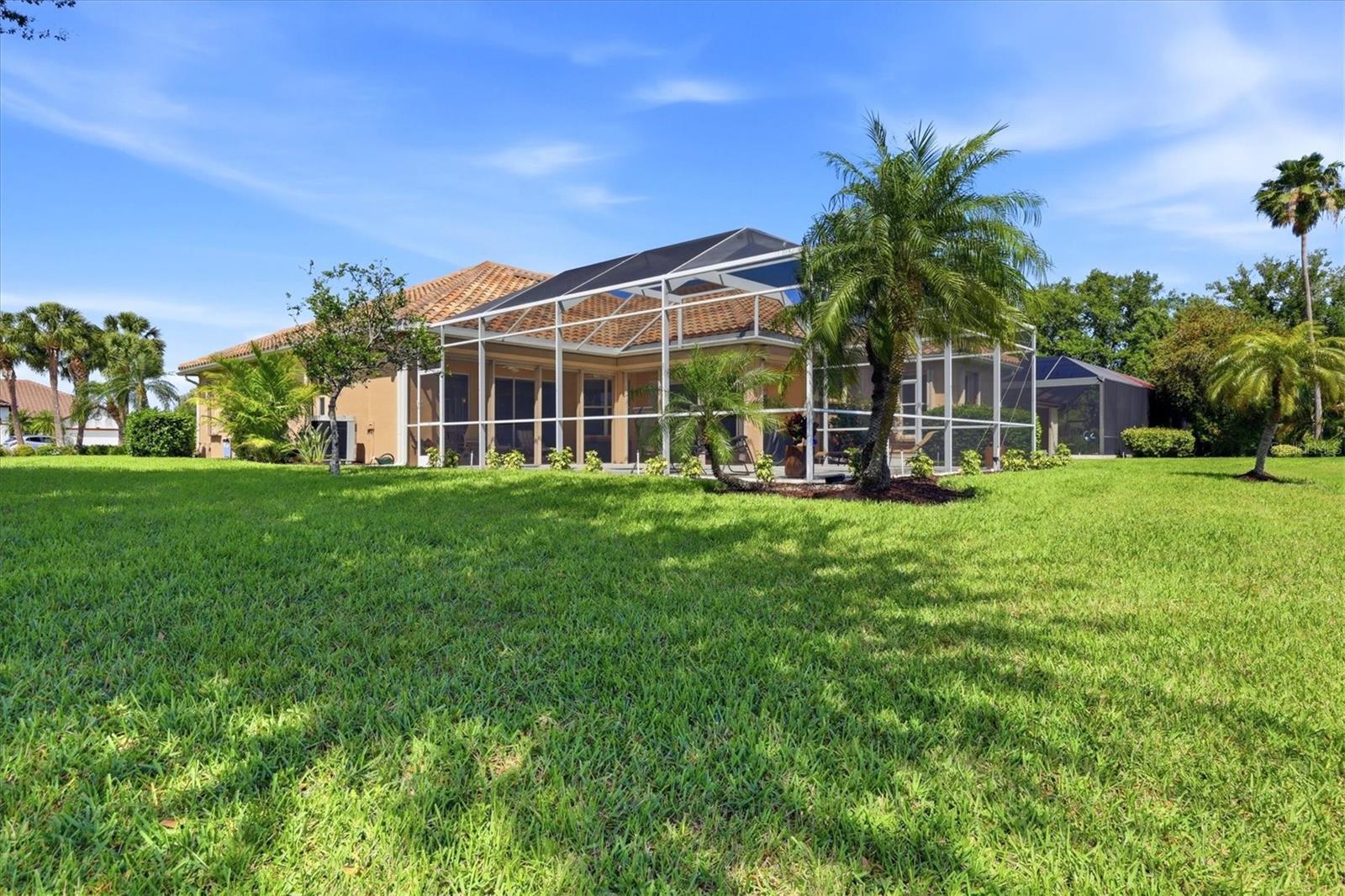 Image 41 of 82 For 4120 Lakes Court