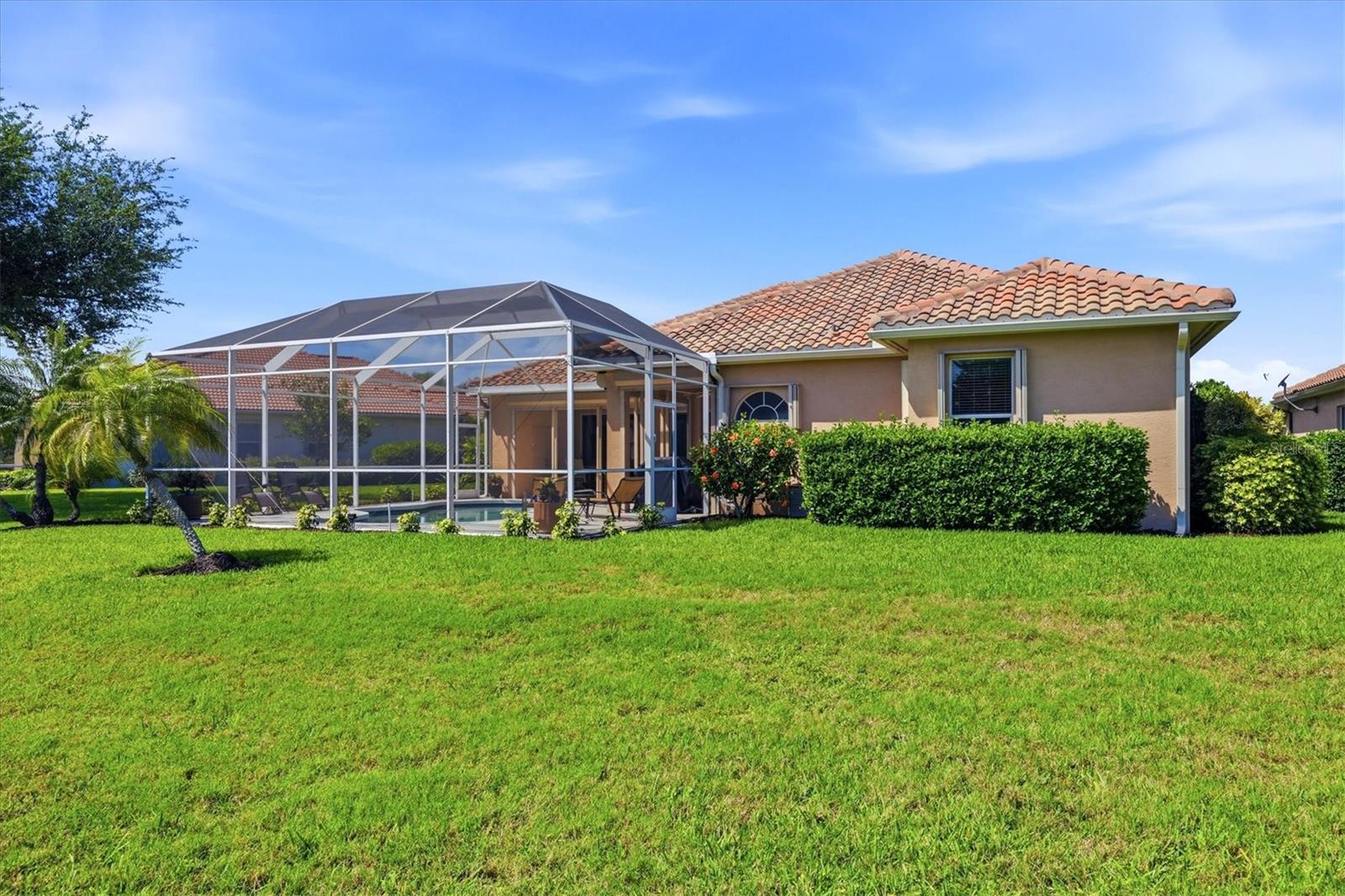 Image 42 of 82 For 4120 Lakes Court