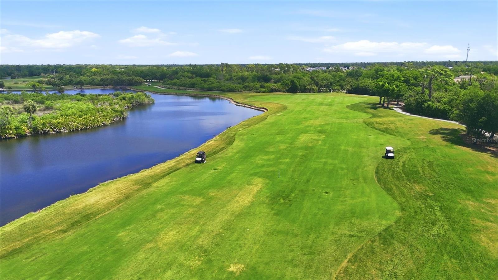 Image 57 of 82 For 4120 Lakes Court