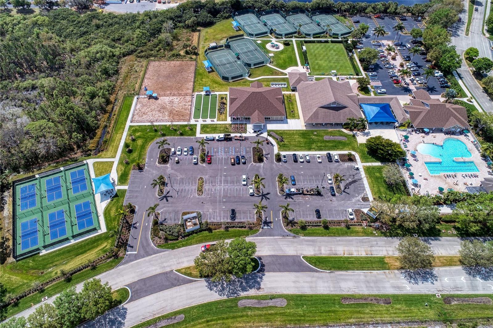 Image 59 of 82 For 4120 Lakes Court