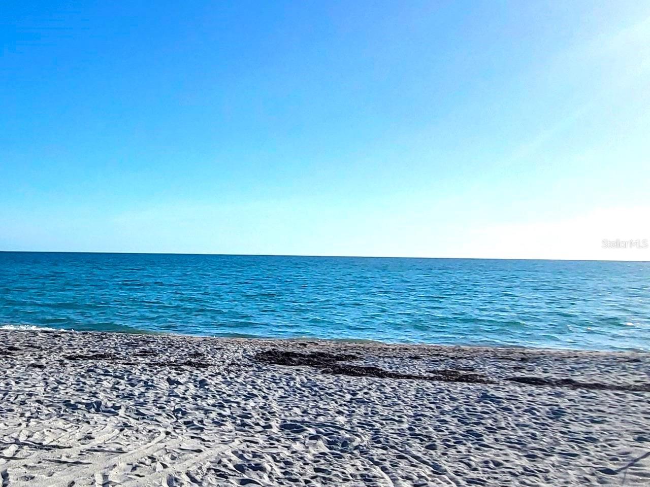 Image 82 of 82 For 4120 Lakes Court