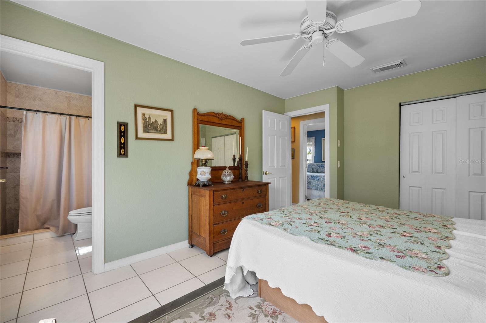 Image 20 of 54 For 6168 Sunnybrook Boulevard