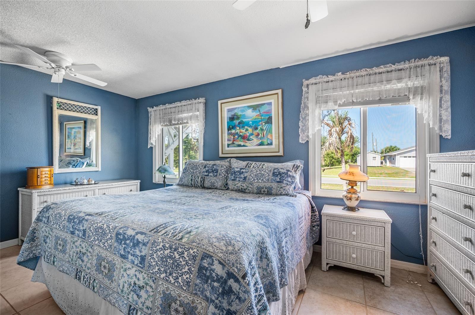 Image 22 of 54 For 6168 Sunnybrook Boulevard