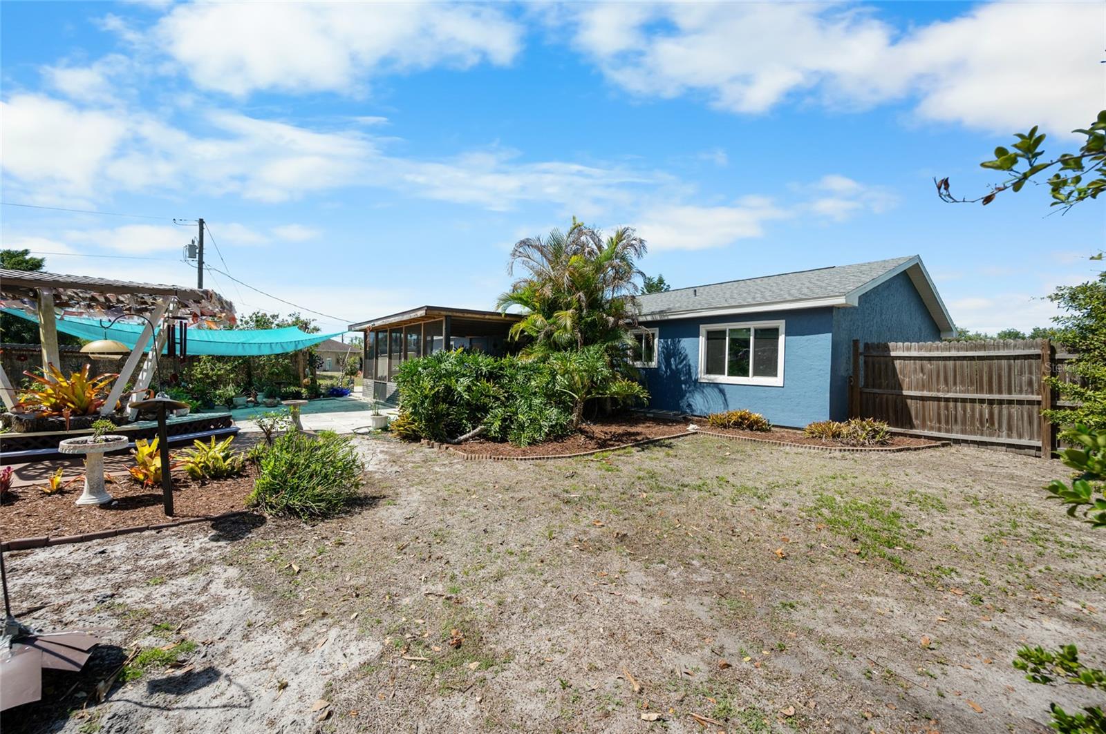 Image 35 of 54 For 6168 Sunnybrook Boulevard