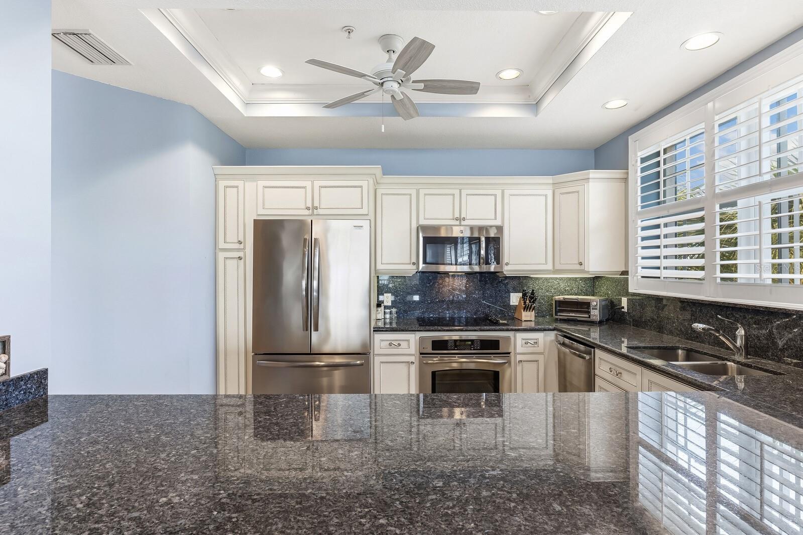 Image 10 of 42 For 739 Harbor Drive 2