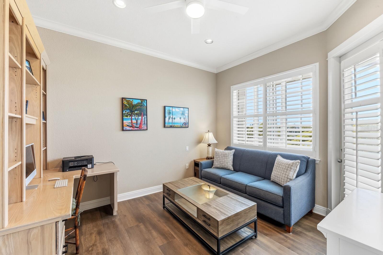 Image 19 of 42 For 739 Harbor Drive 2