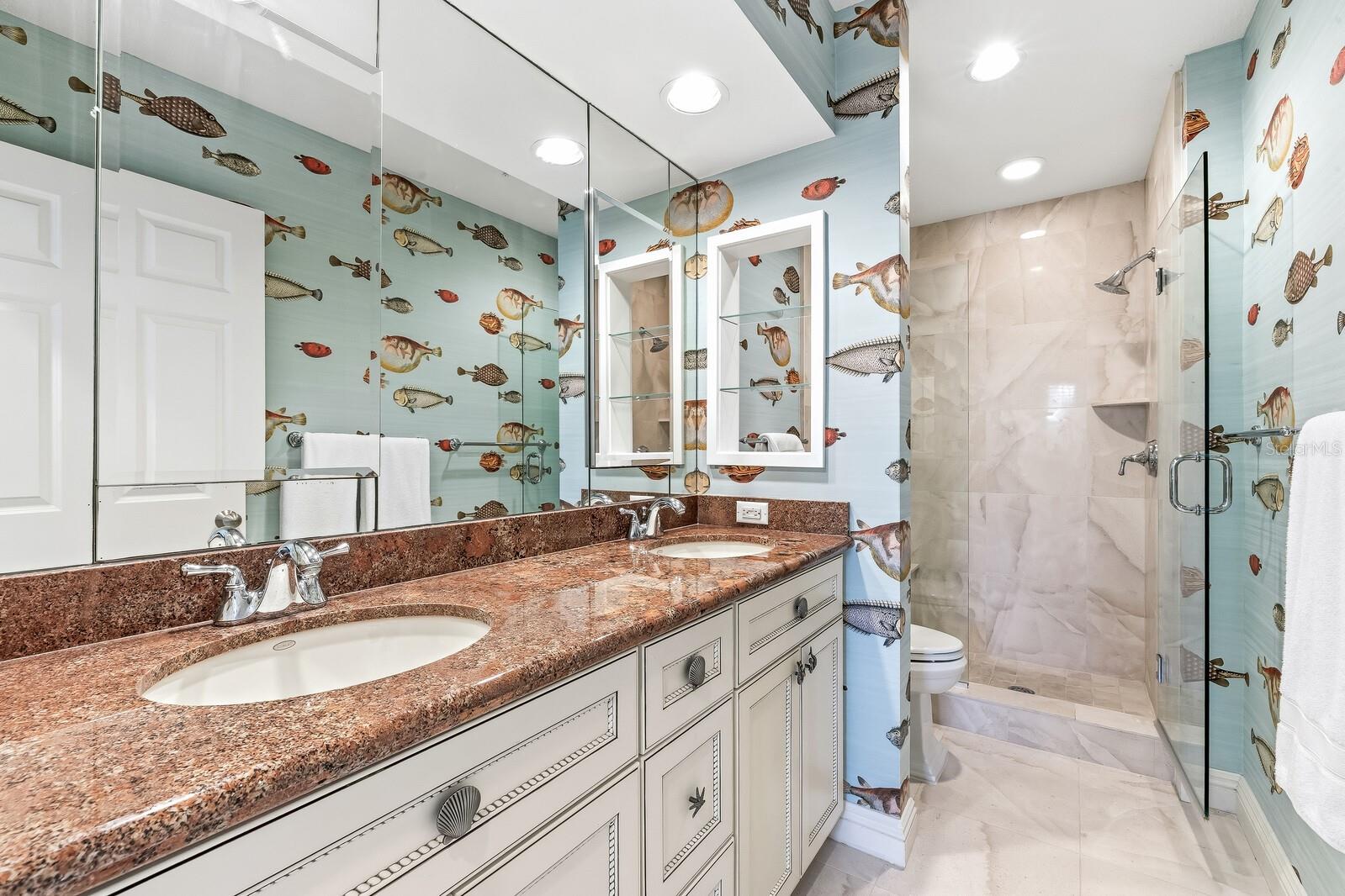 Image 20 of 42 For 739 Harbor Drive 2