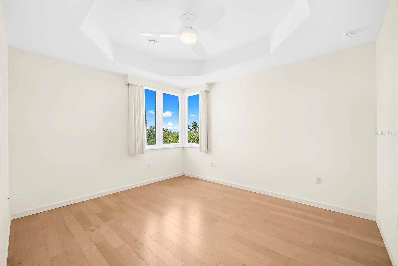 Image 37 of 62 For 15435 Appleton Boulevard