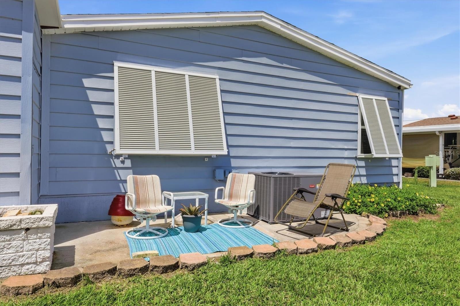 Image 29 of 48 For 727 Butterfield Circle