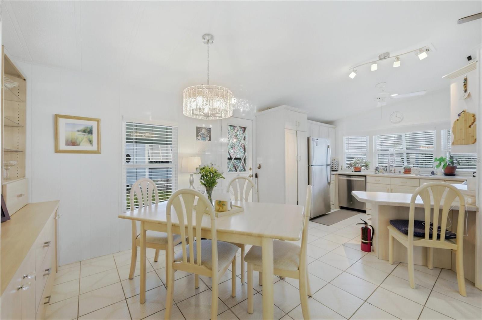 Image 3 of 48 For 727 Butterfield Circle