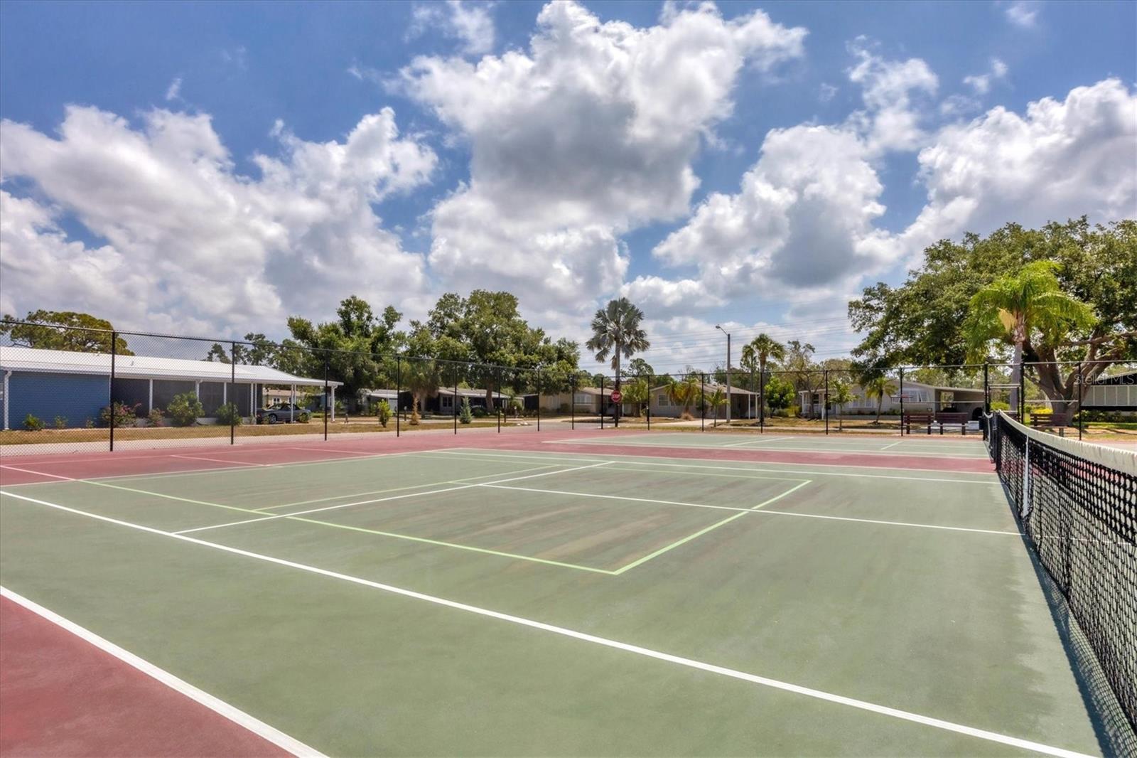 Image 46 of 48 For 727 Butterfield Circle