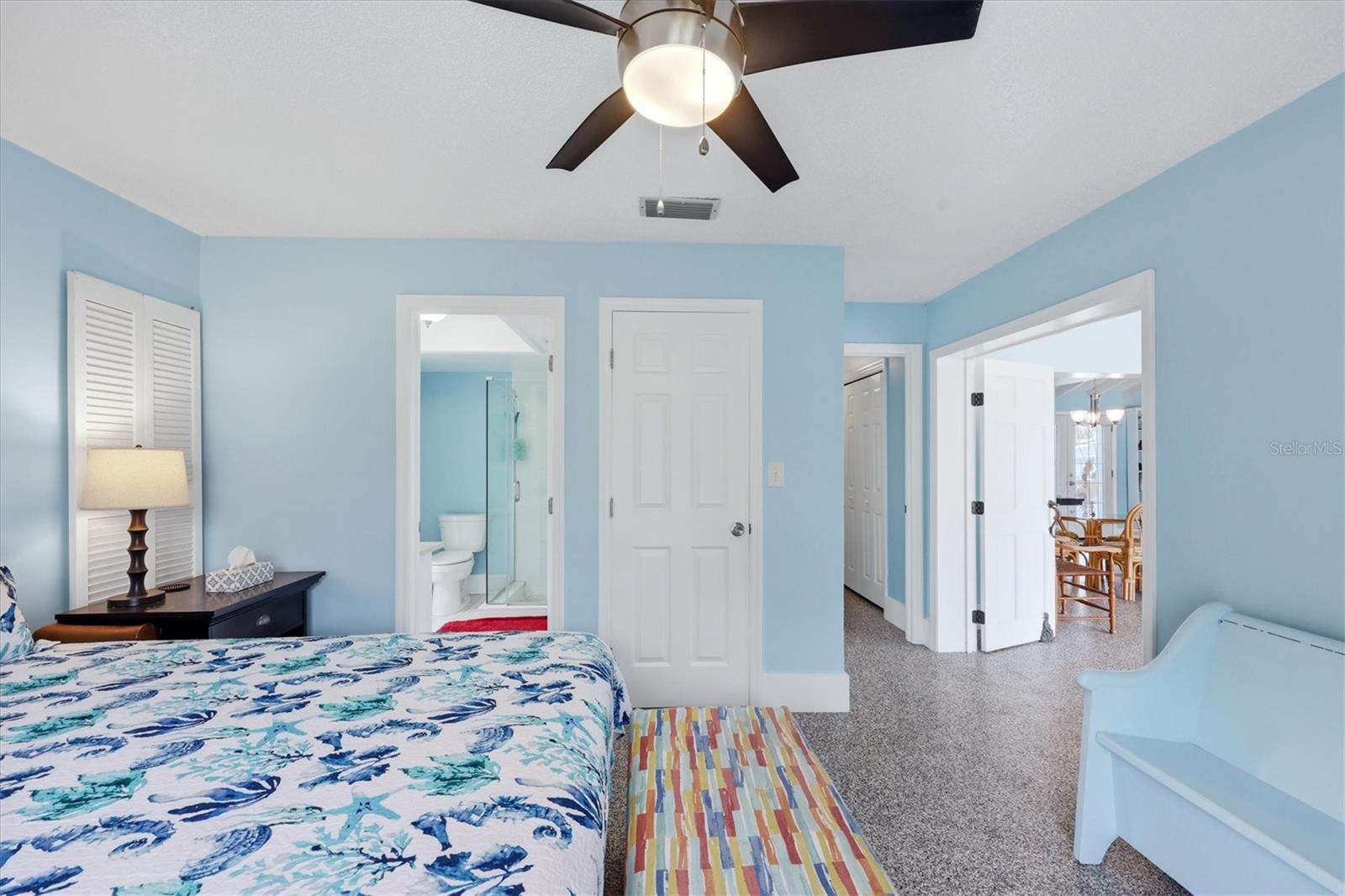 Image 12 of 39 For 12 Golfview Court