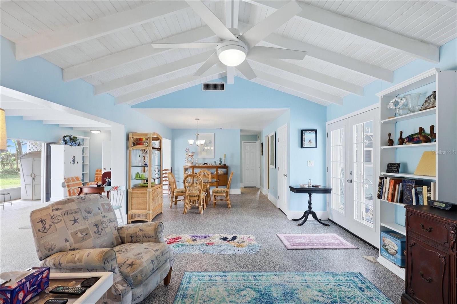 Image 15 of 39 For 12 Golfview Court