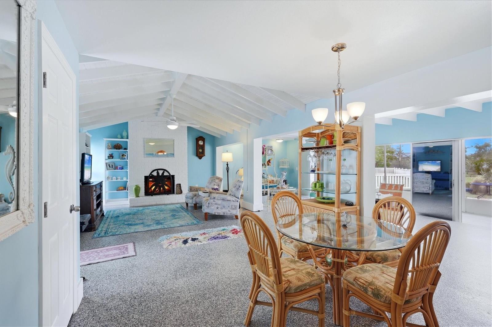 Image 17 of 39 For 12 Golfview Court