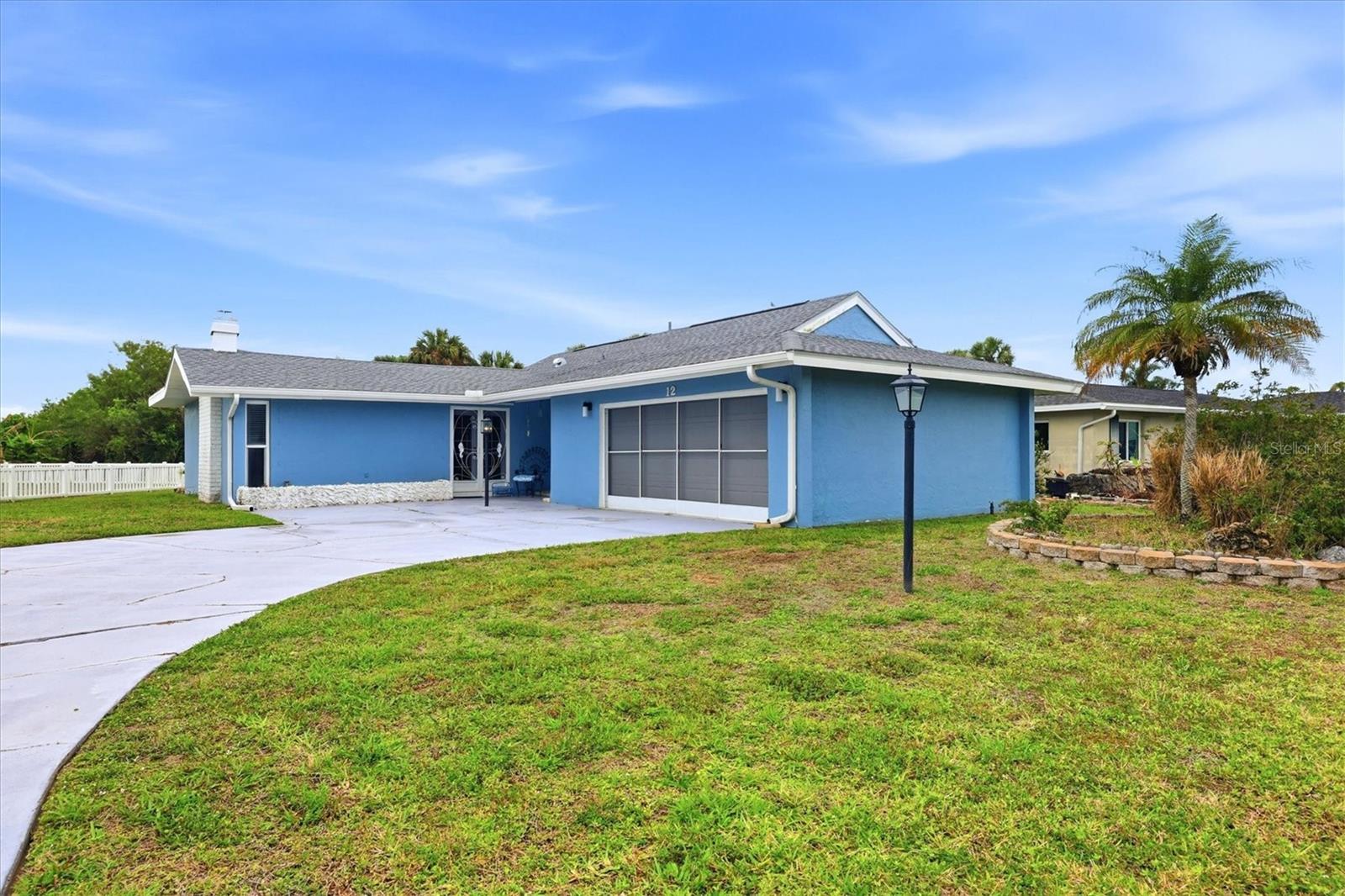 Image 3 of 39 For 12 Golfview Court