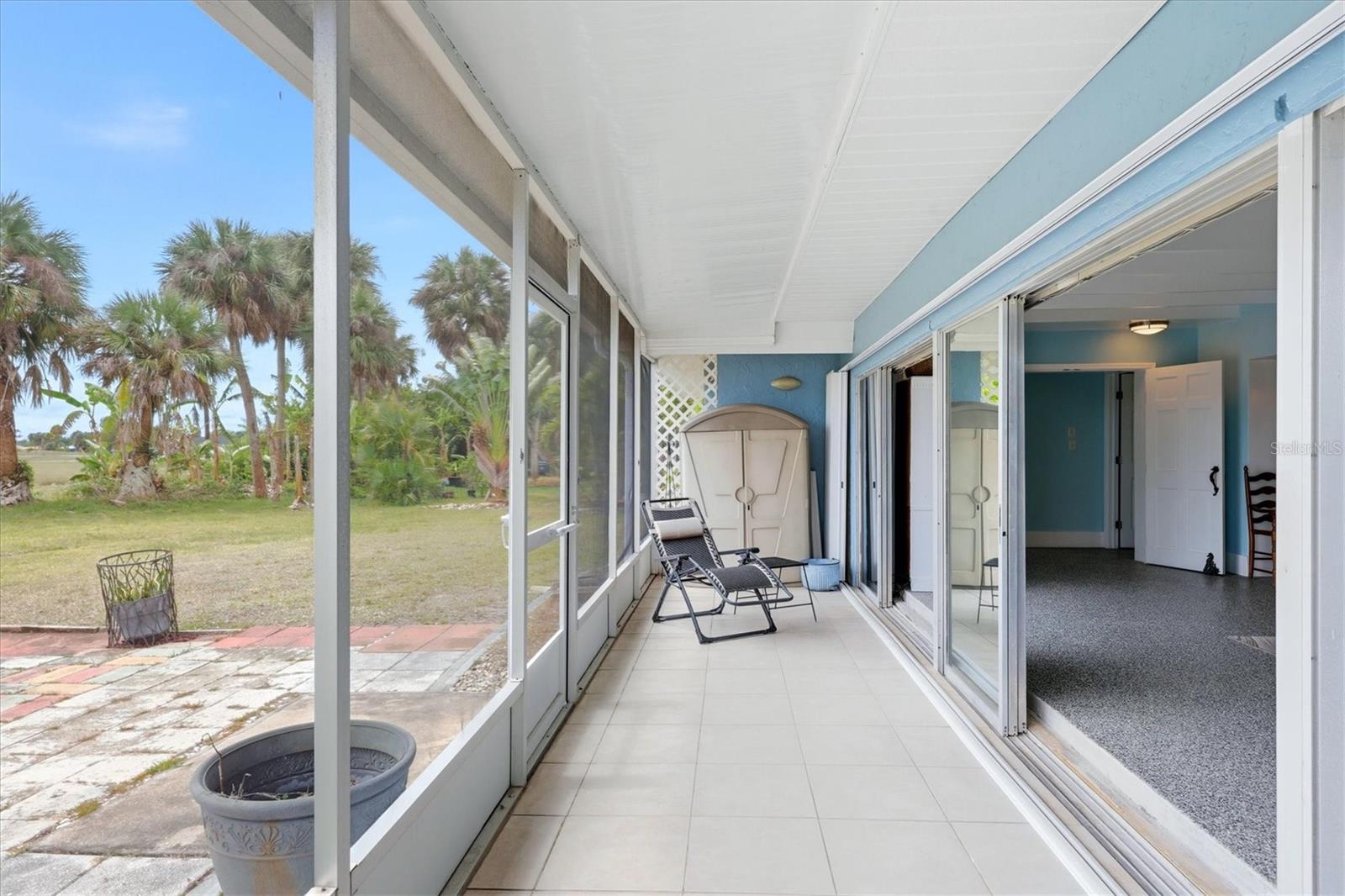 Image 34 of 39 For 12 Golfview Court