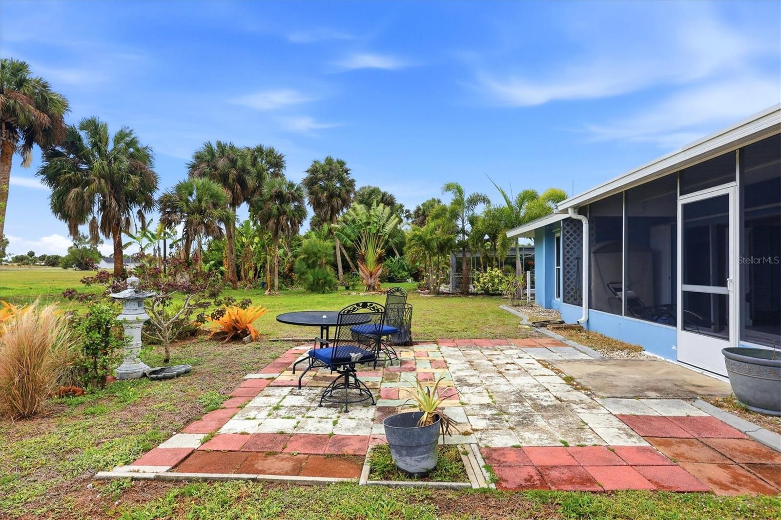 Image 35 of 39 For 12 Golfview Court