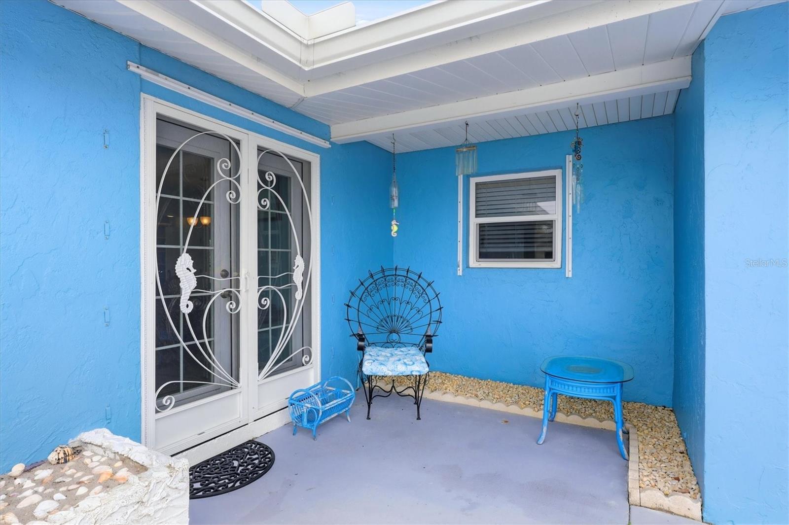 Image 4 of 39 For 12 Golfview Court