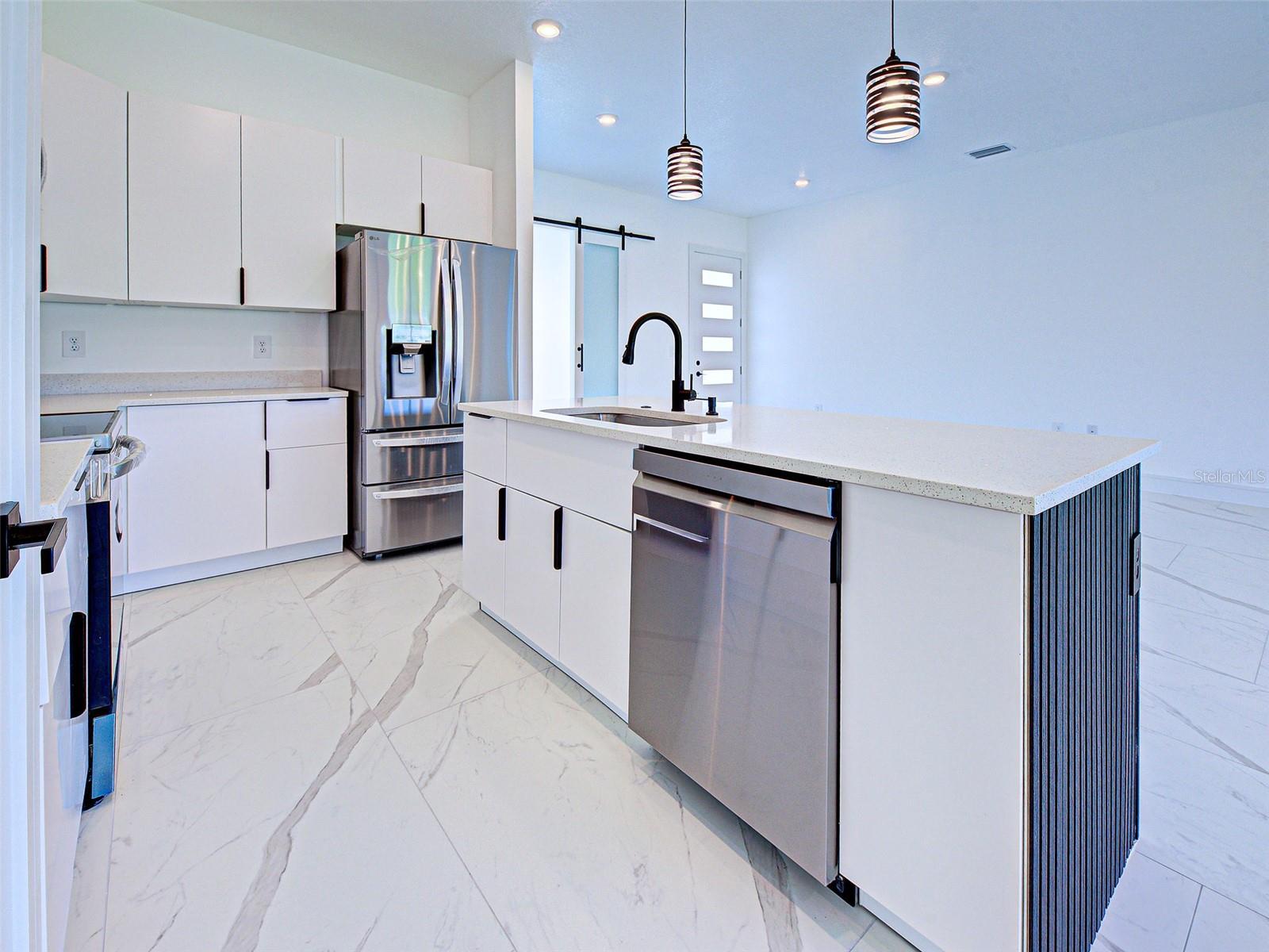 Image 11 of 41 For 165 Ingram Boulevard