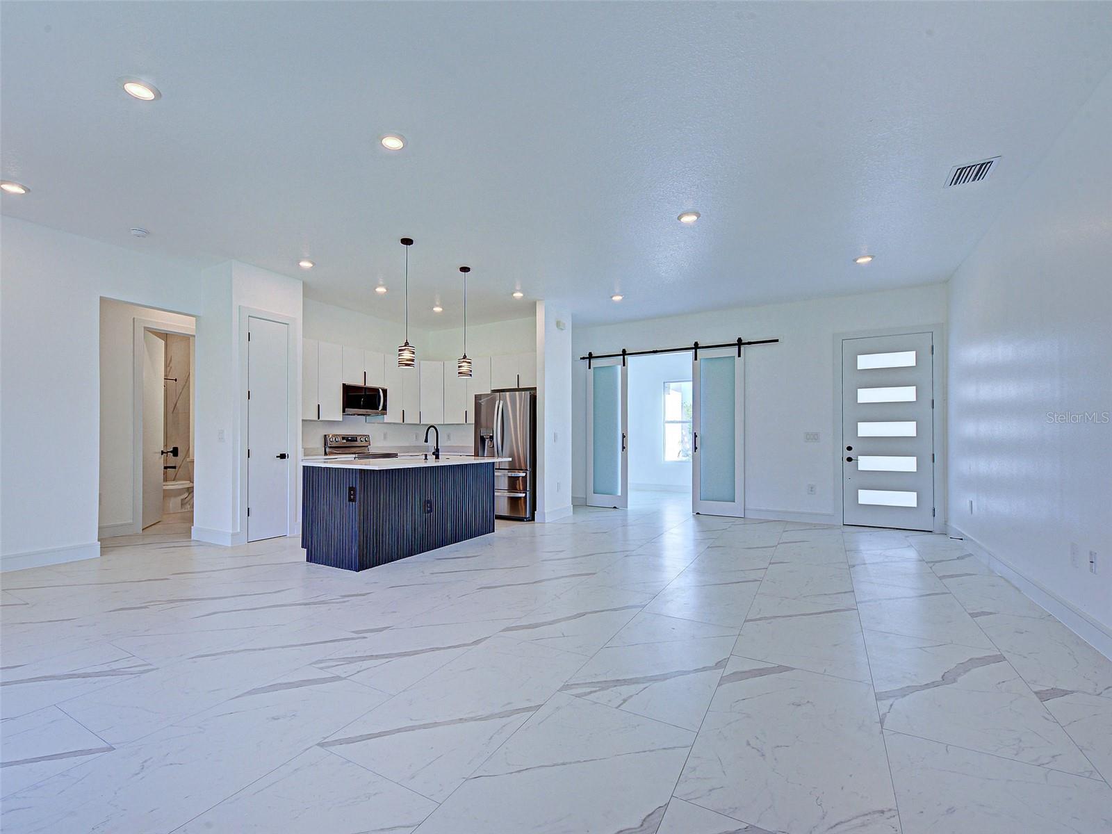 Image 16 of 41 For 165 Ingram Boulevard